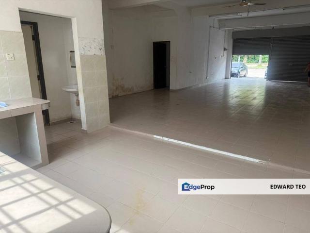 Shop for rent in Pulai, Bukit Ledang