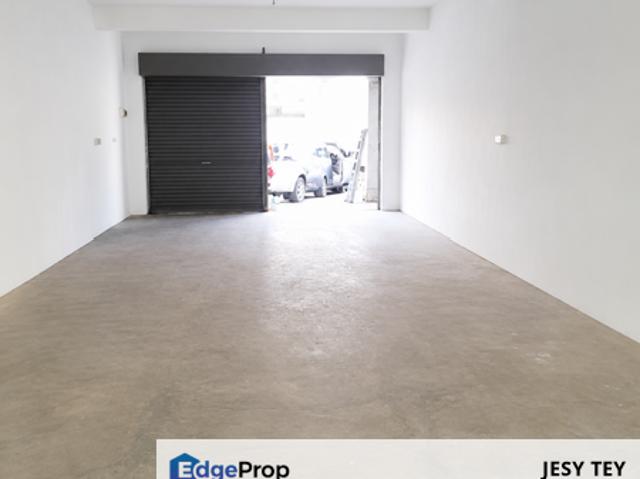 Shop for rent in Pulai, Bukit Ledang