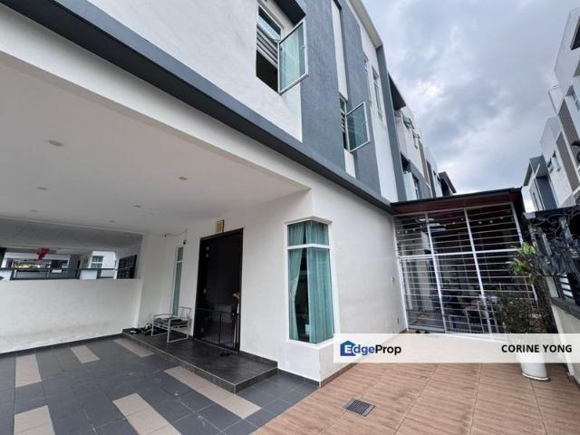 House for sale in Pulai, Bukit Ledang