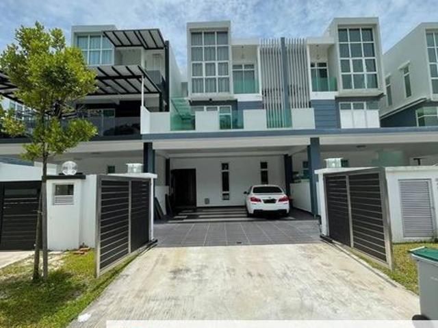 House for sale in Pulai, Bukit Ledang