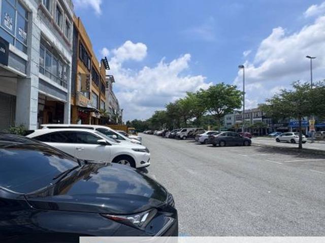 Shop for rent in Pulai, Bukit Ledang