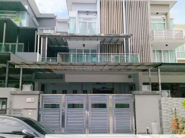 House for sale in Pulai, Bukit Ledang