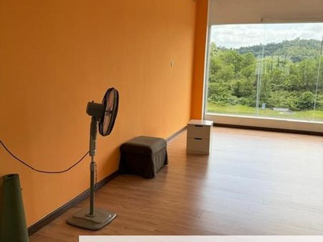Shop for rent in Pulai, Bukit Ledang
