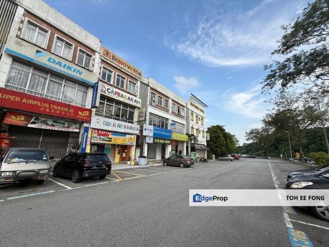 Shop for sale in Pulai, Bukit Ledang