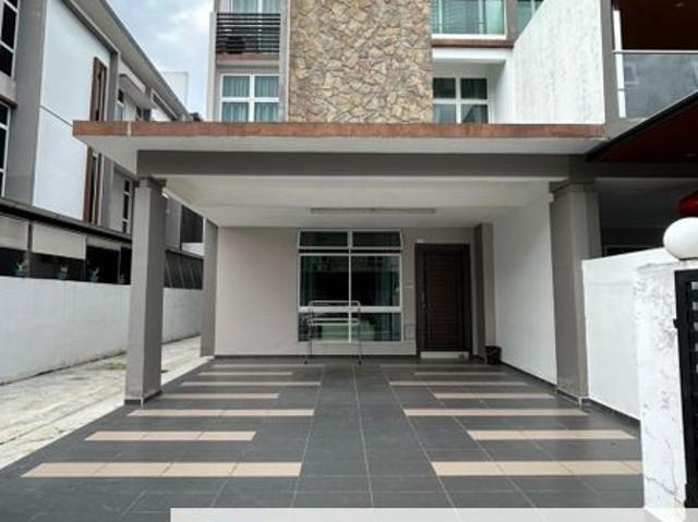 House for rent in Pulai, Bukit Ledang