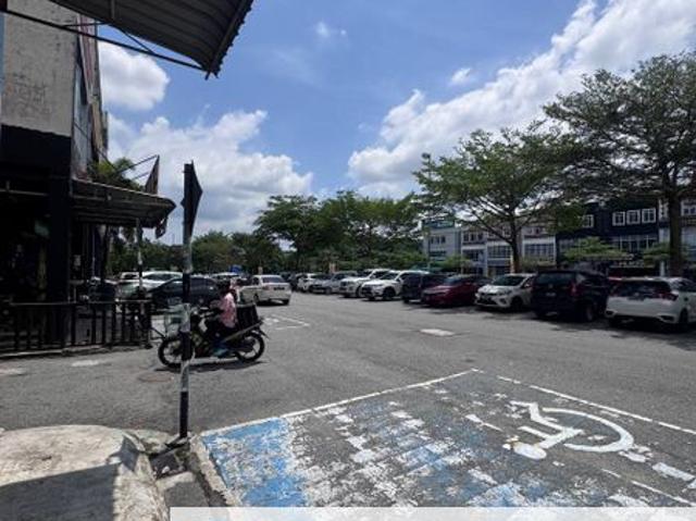 Shop for rent in Bukit Ledang, Johor