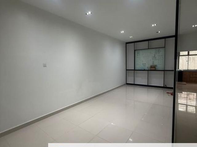 Shop for rent in Bukit Ledang, Johor