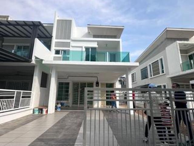 Terraced House for sale in Sendayan Village, Negeri Sembilan