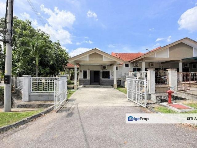 House for sale in Sendayan Village, Negeri Sembilan
