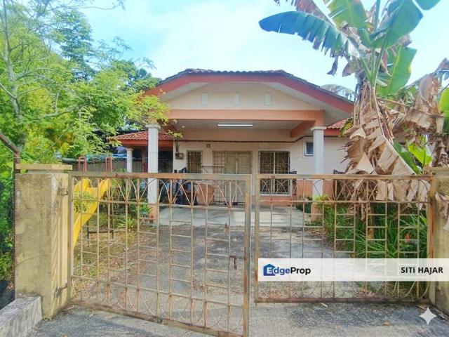 House for sale in Sendayan Village, Negeri Sembilan