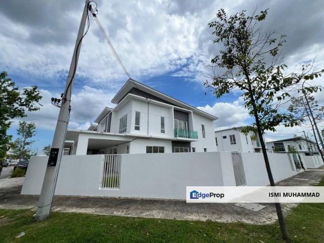 House for sale in Sendayan Village, Negeri Sembilan