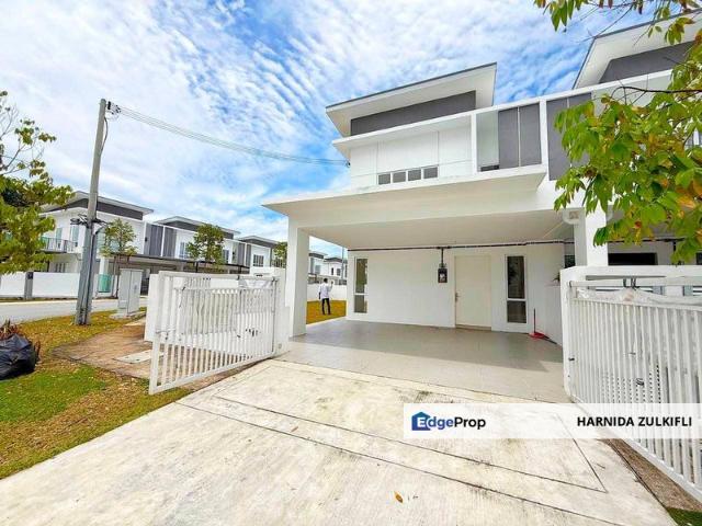 House for sale in Sendayan Village, Negeri Sembilan
