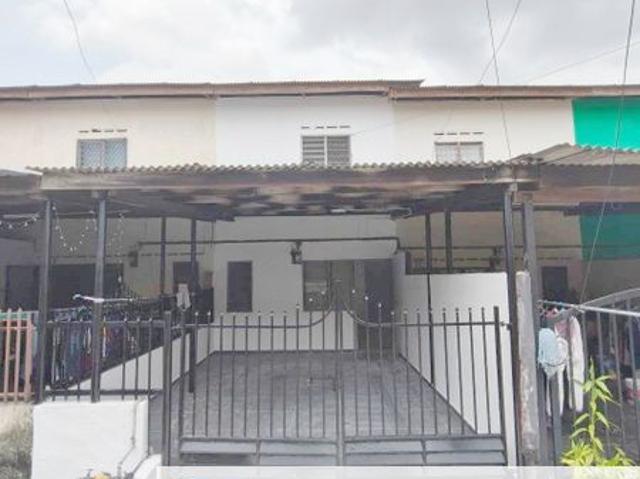 House for sale in Batu Pahat