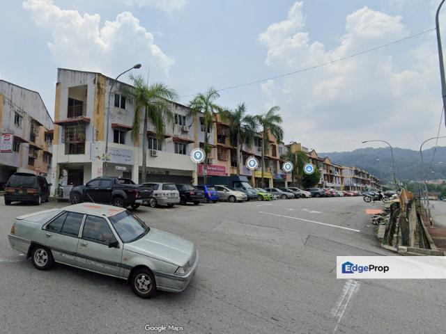 Shop for rent in Kajang, Langat
