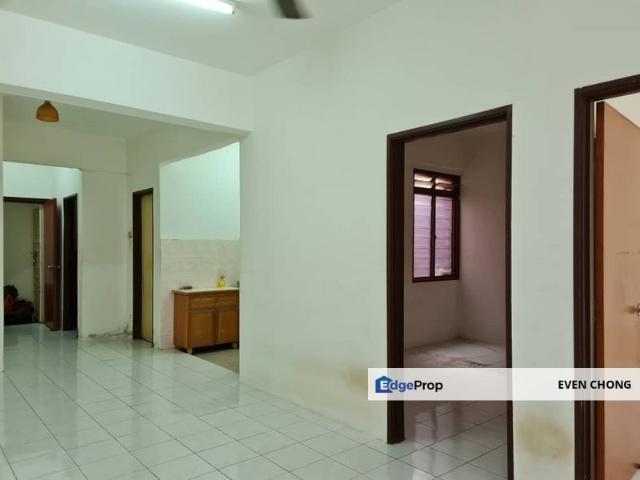 Flat for sale in Kajang, Langat