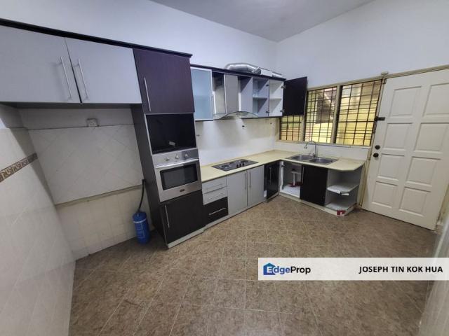 House for sale in Country Heights Damansara, Kuala Lumpur