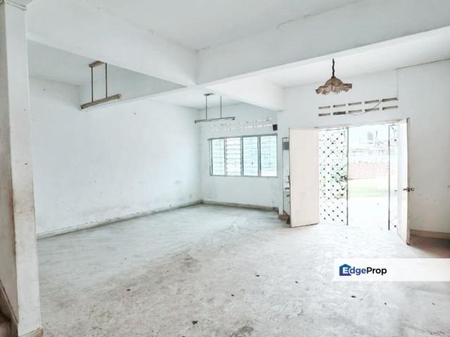 House for sale in Country Heights Damansara, Kuala Lumpur