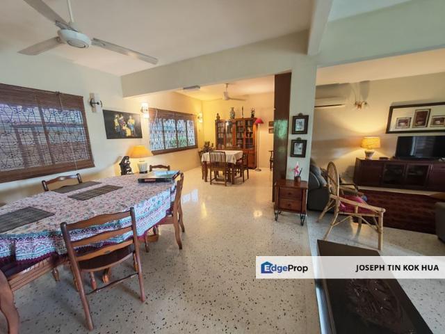 House for sale in Country Heights Damansara, Kuala Lumpur