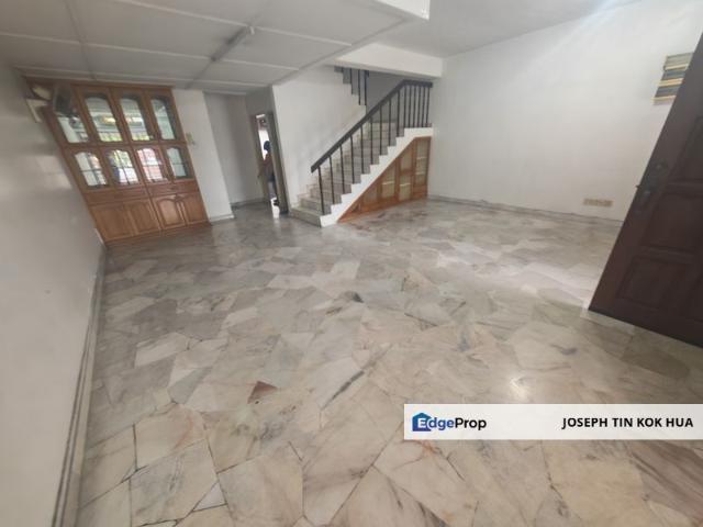 House for rent in Taman Overseas Union, Kuala Lumpur