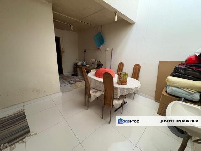 House for sale in Country Heights Damansara, Kuala Lumpur