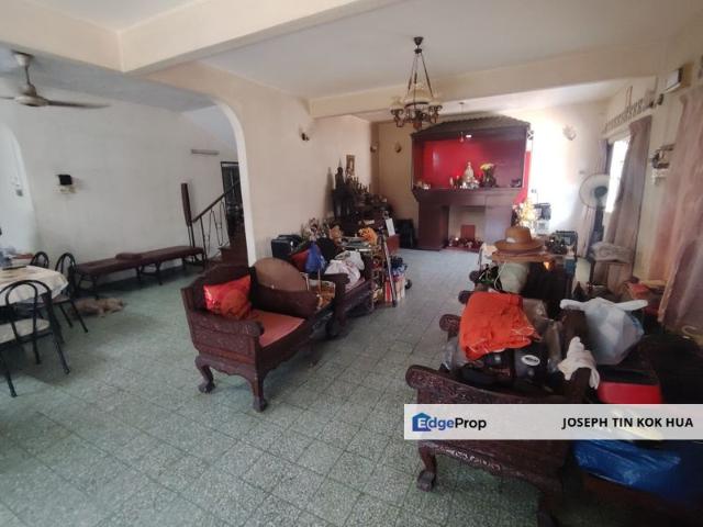 House for sale in Country Heights Damansara, Kuala Lumpur