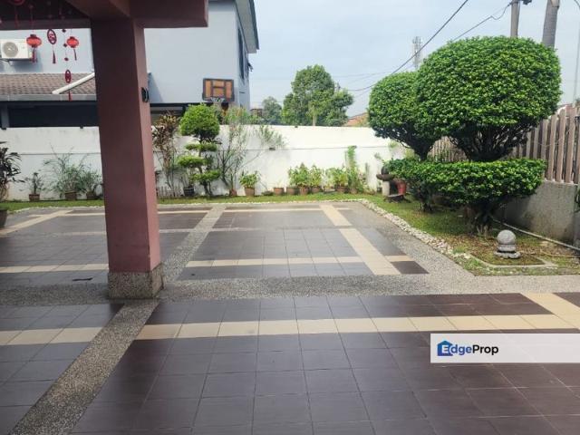 House for sale in Country Heights Damansara, Kuala Lumpur
