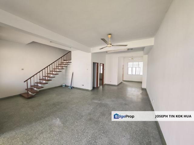 House for sale in Country Heights Damansara, Kuala Lumpur