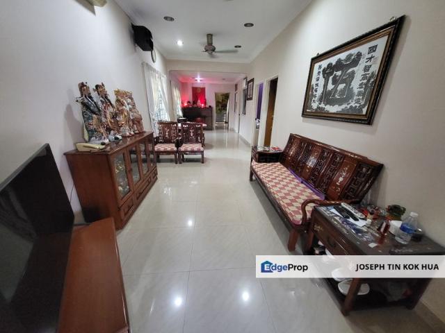 House for sale in Country Heights Damansara, Kuala Lumpur