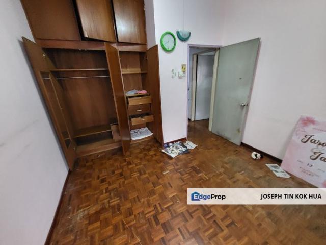 House for sale in Country Heights Damansara, Kuala Lumpur
