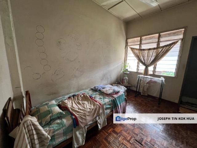 House for sale in Country Heights Damansara, Kuala Lumpur
