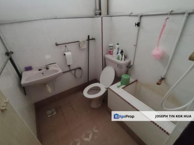House for sale in Country Heights Damansara, Kuala Lumpur