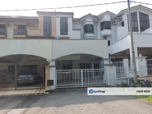 House for sale in Malaka