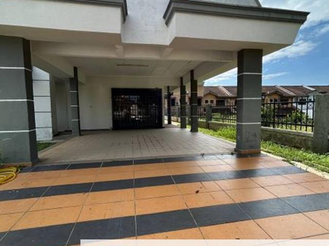 House for sale in Malaka