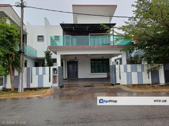 House for sale in Malaka