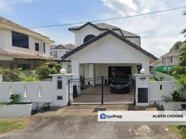 House for sale in Malaka