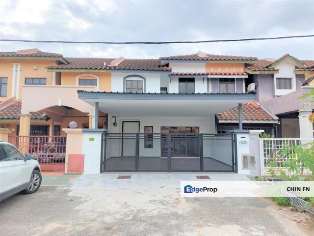 House for sale in Malaka