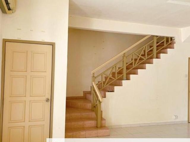 House for sale in Malaka