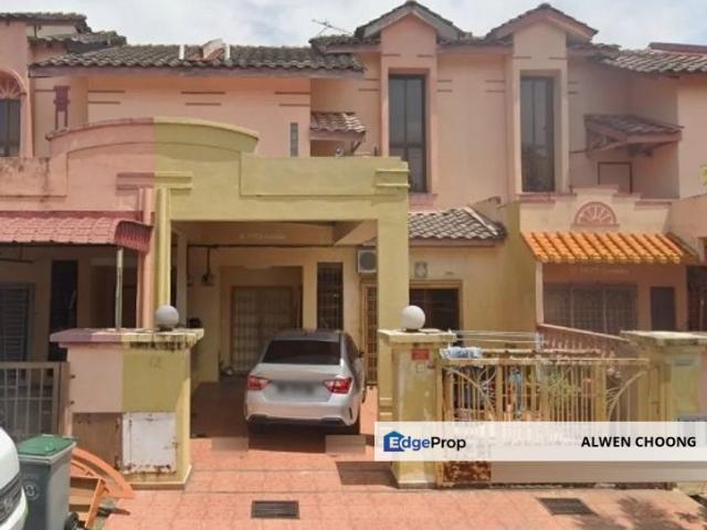 House for sale in Malaka
