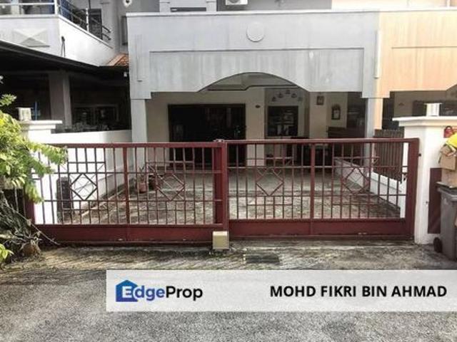 House for rent in Malaka