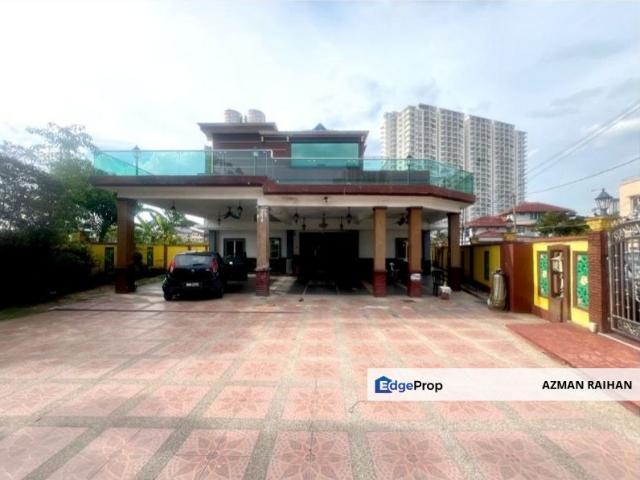 House for sale in Country Heights Damansara, Kuala Lumpur