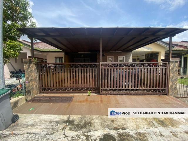 House for sale in Sendayan Village, Negeri Sembilan