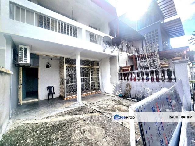 House for sale in Langat, Selangor