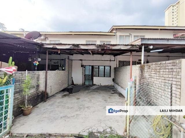 House for sale in Langat, Selangor