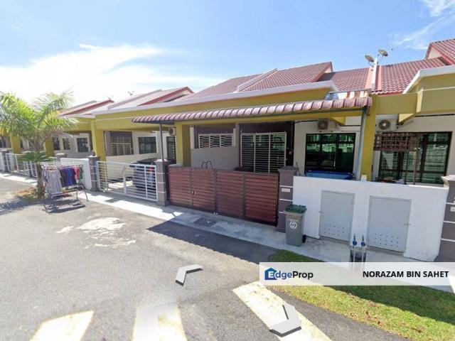House for sale in Malaka
