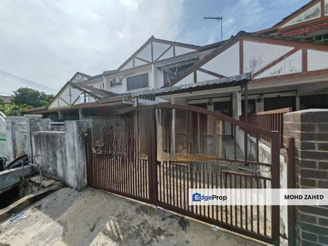 House for sale in Langat, Selangor
