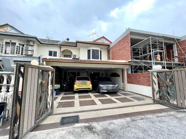 Terraced House for sale in Country Heights Damansara, Kuala Lumpur