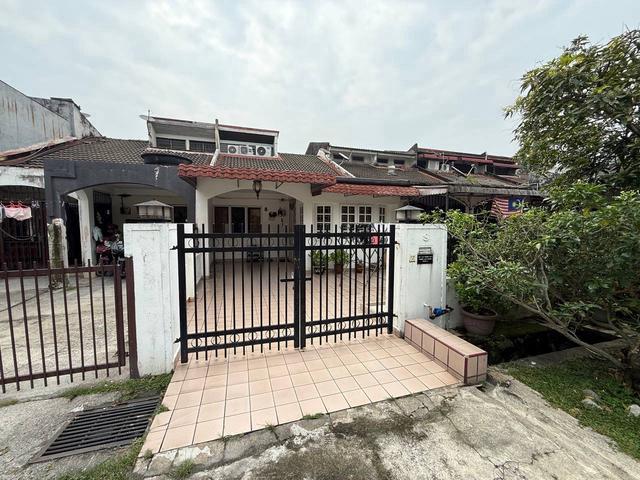 Terraced House for sale in Country Heights Damansara, Kuala Lumpur