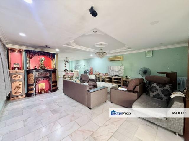 House for sale in Country Heights Damansara, Kuala Lumpur