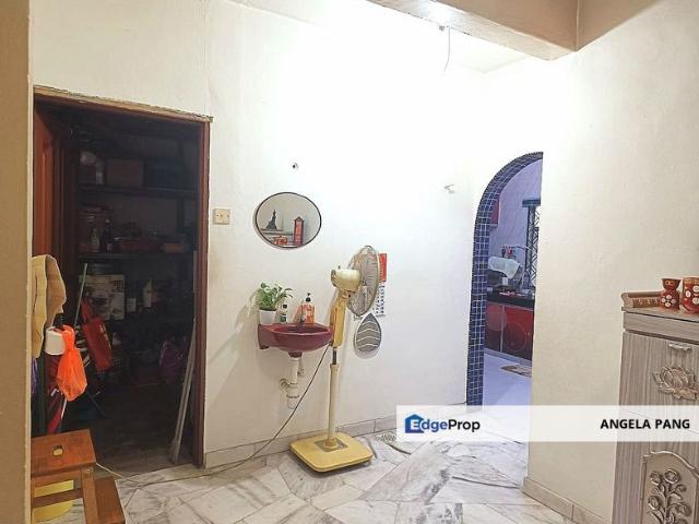 House for sale in Country Heights Damansara, Kuala Lumpur