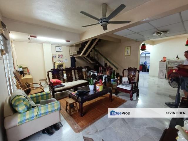 House for sale in Country Heights Damansara, Kuala Lumpur